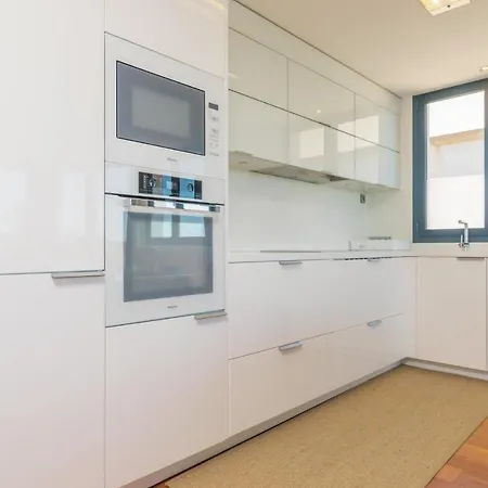 Llevant Apartment *