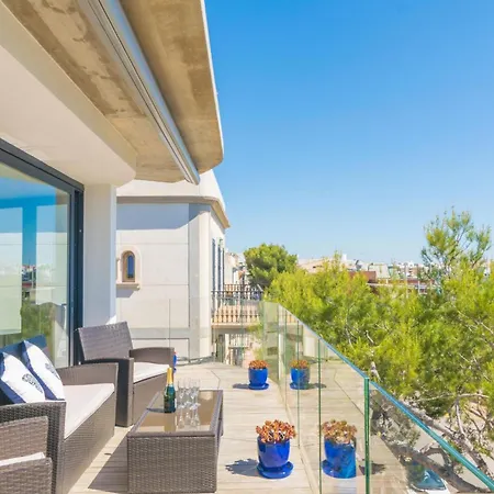 Llevant Apartment *